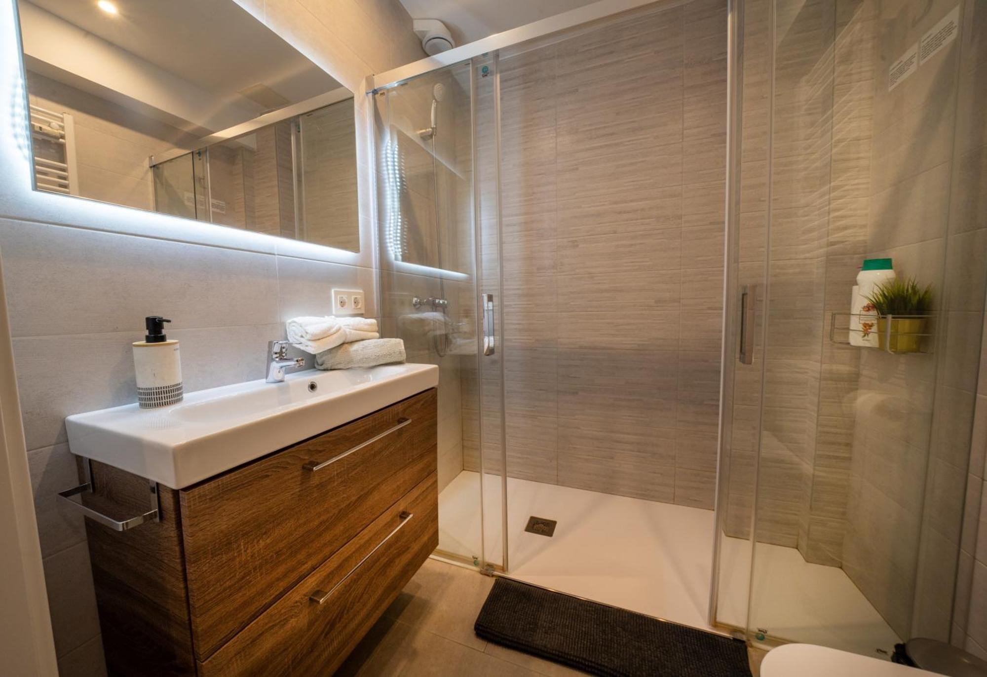 Apartamentos Aranda - La Cepa I - II Aranda de Duero Buitenkant foto