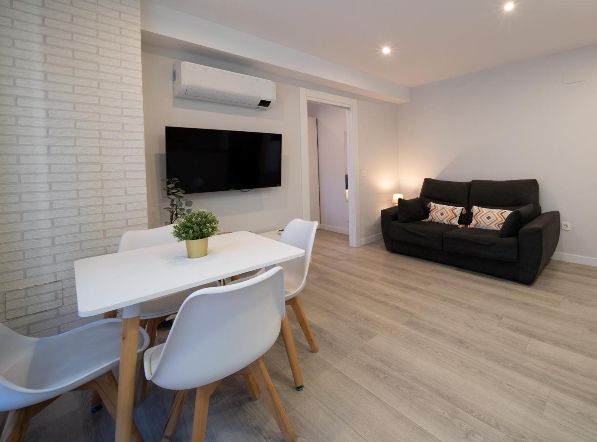 Apartamentos Aranda - La Cepa I - II Aranda de Duero Buitenkant foto